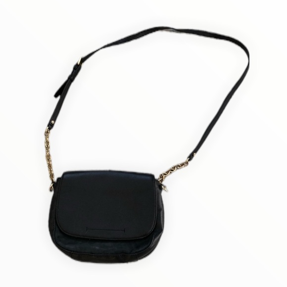 Banana Republic Handbags - Banana Republic black cow leather purse crossbody bag Small chain neutral Womens